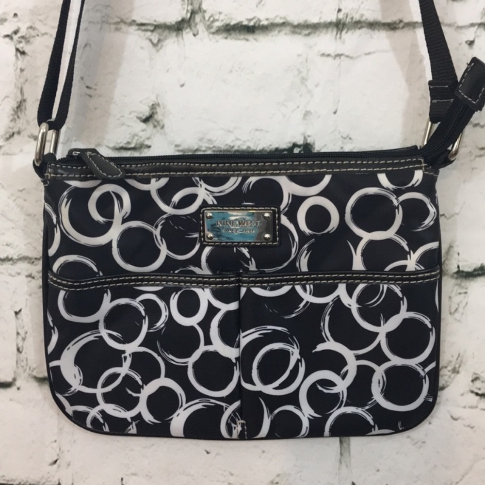 Nine West cross body purse like new